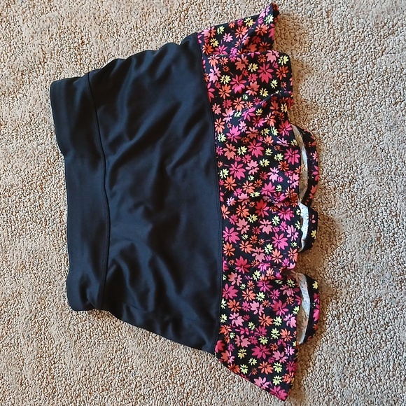 PGA TOUR Women's Standard Funfetti Floral Print Golf Skort Size Small - Picture 3 of 5